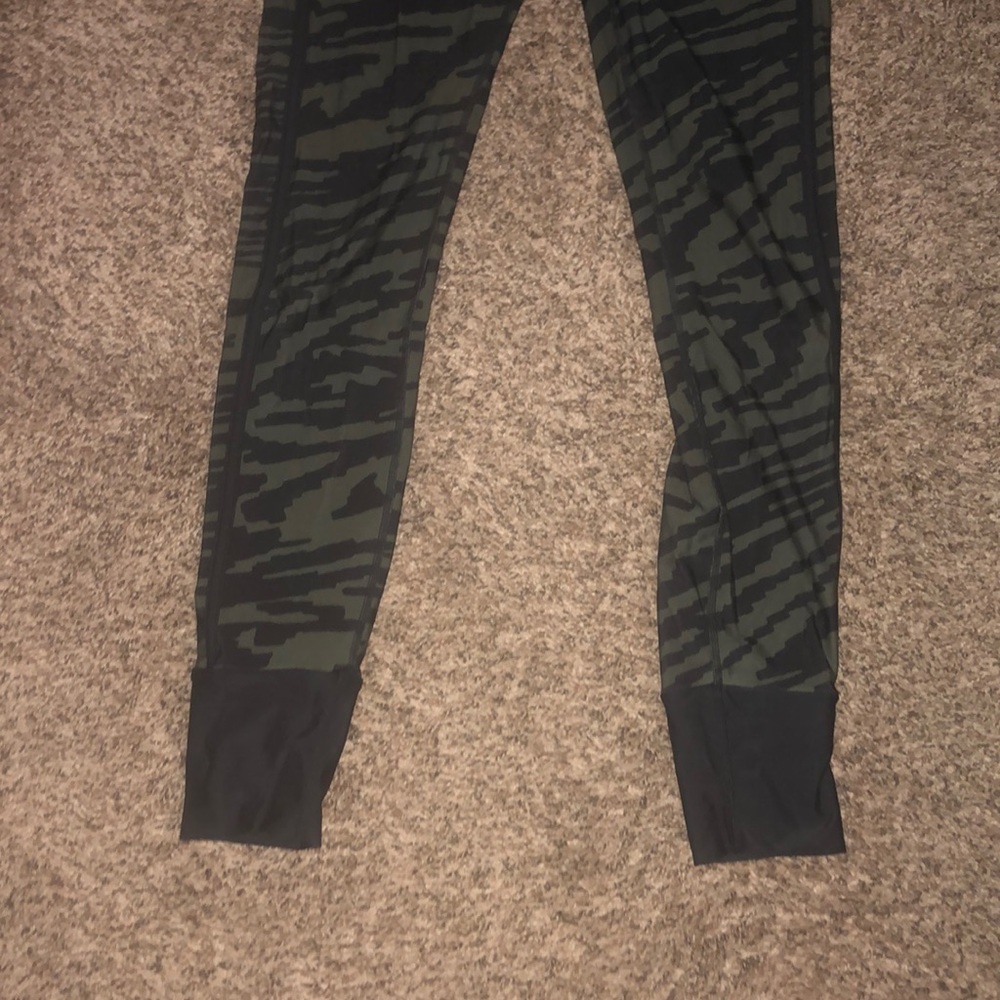 Running Bare Legging - Picture 3 of 3